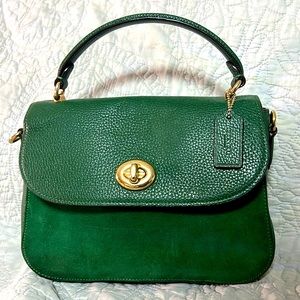 Forrest green coach purse with adjustable strap